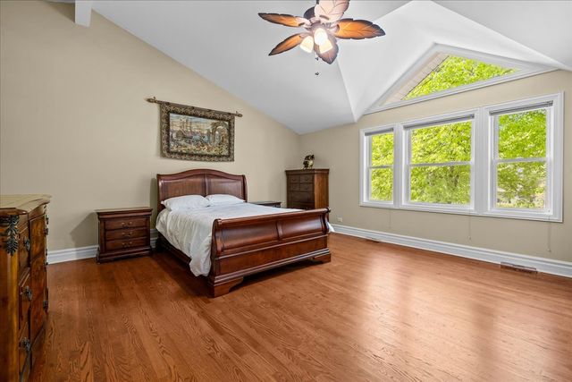 2925 Parkside Drive, Highland Park, IL 60035
