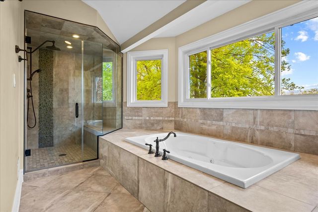 2925 Parkside Drive, Highland Park, IL 60035