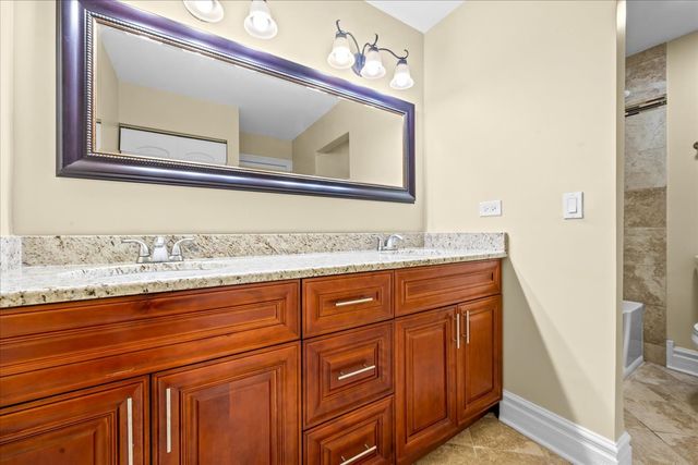 2925 Parkside Drive, Highland Park, IL 60035