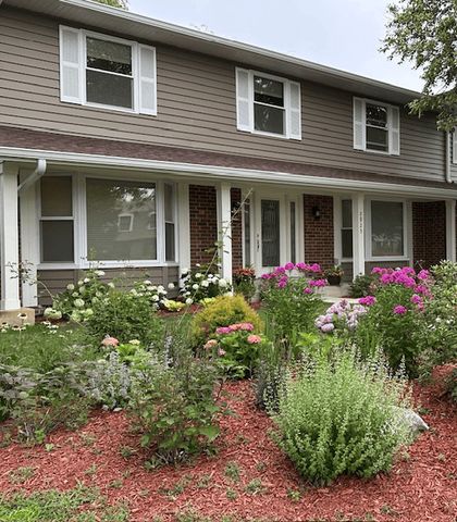 2925 Parkside Drive, Highland Park, IL 60035