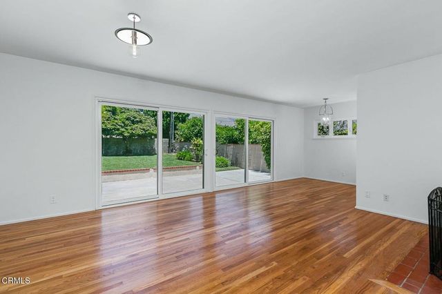 1325 Lomay Place, Pasadena, CA 91103