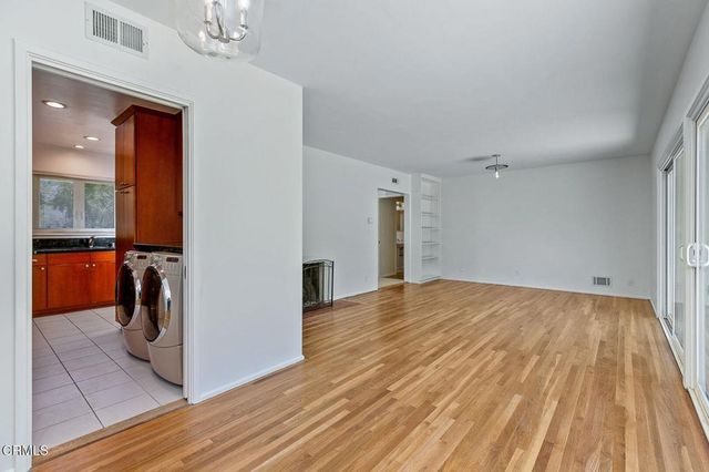 1325 Lomay Place, Pasadena, CA 91103