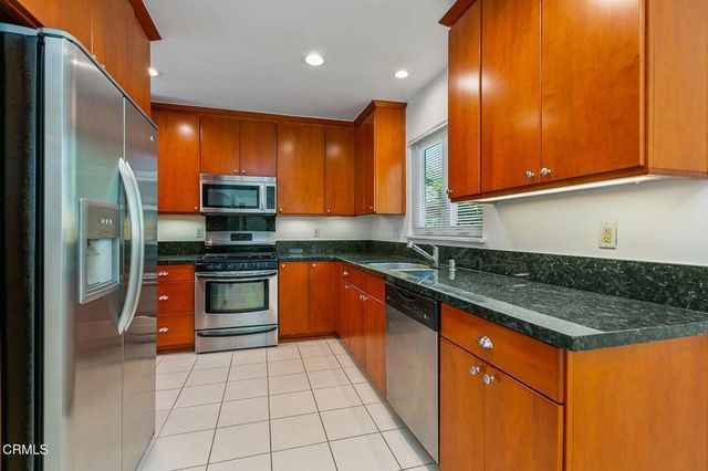 1325 Lomay Place, Pasadena, CA 91103