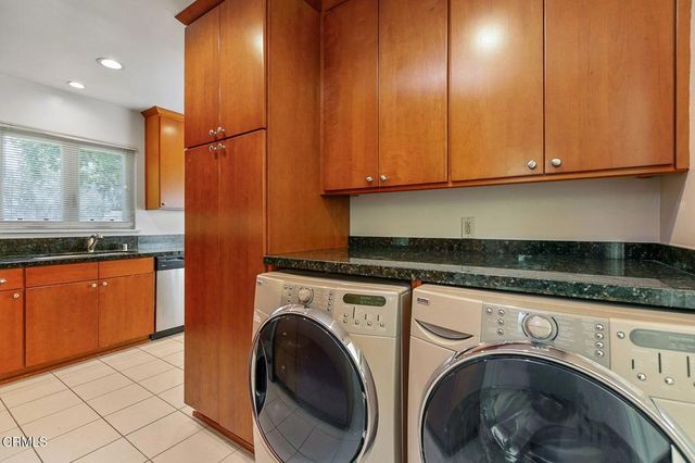 1325 Lomay Place, Pasadena, CA 91103