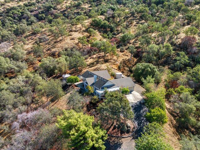 41299 E Mynatt Drive, Three Rivers, CA 93271