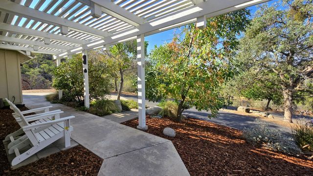 41299 E Mynatt Drive, Three Rivers, CA 93271
