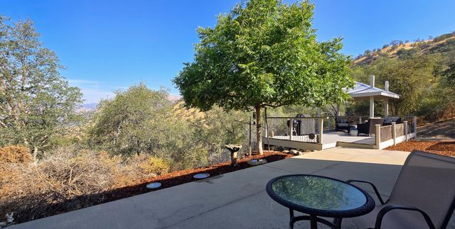 41299 E Mynatt Drive, Three Rivers, CA 93271