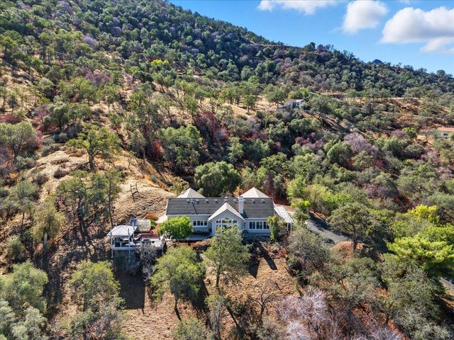 41299 E Mynatt Drive, Three Rivers, CA 93271