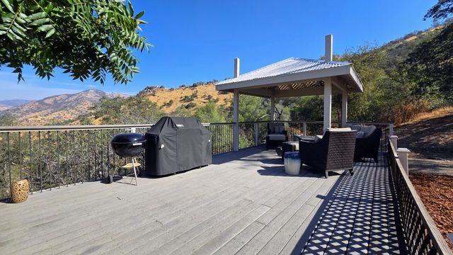 41299 E Mynatt Drive, Three Rivers, CA 93271