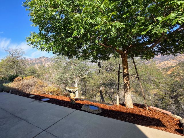 41299 E Mynatt Drive, Three Rivers, CA 93271