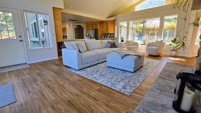 41299 E Mynatt Drive, Three Rivers, CA 93271