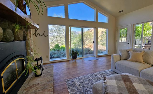 41299 E Mynatt Drive, Three Rivers, CA 93271