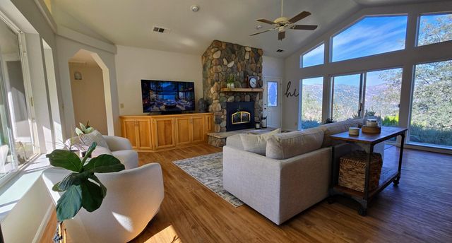 41299 E Mynatt Drive, Three Rivers, CA 93271