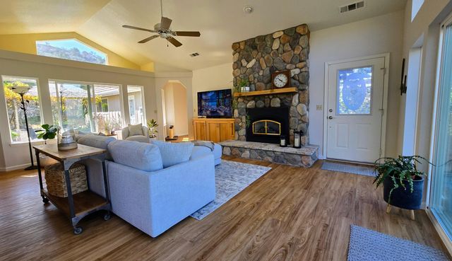 41299 E Mynatt Drive, Three Rivers, CA 93271