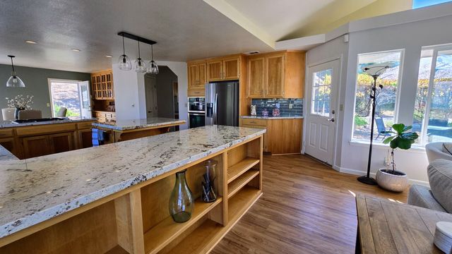 41299 E Mynatt Drive, Three Rivers, CA 93271