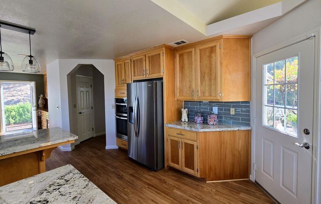 41299 E Mynatt Drive, Three Rivers, CA 93271