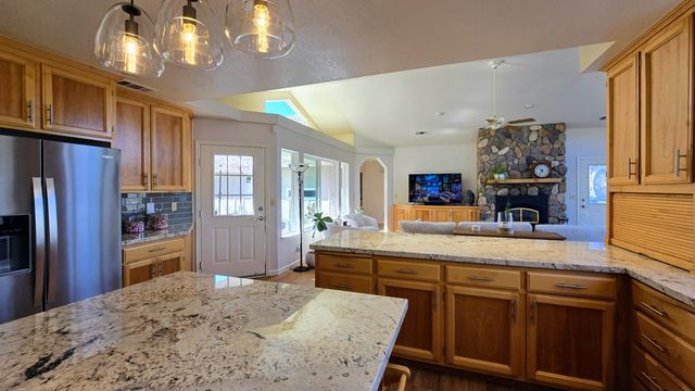 41299 E Mynatt Drive, Three Rivers, CA 93271