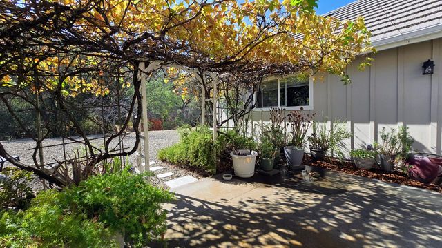 41299 E Mynatt Drive, Three Rivers, CA 93271