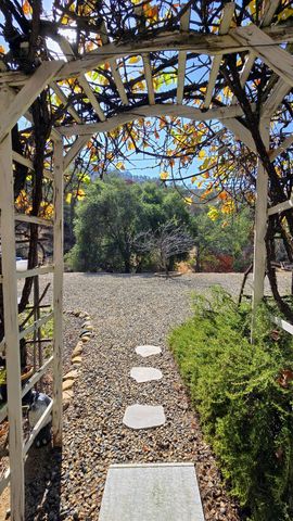 41299 E Mynatt Drive, Three Rivers, CA 93271