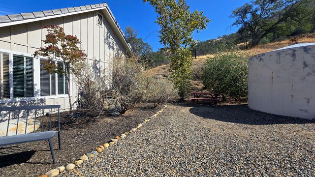 41299 E Mynatt Drive, Three Rivers, CA 93271