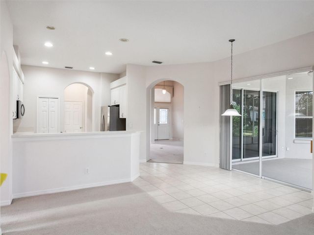 20806 QUEEN ALEXANDRA DRIVE, Leesburg, FL 34748