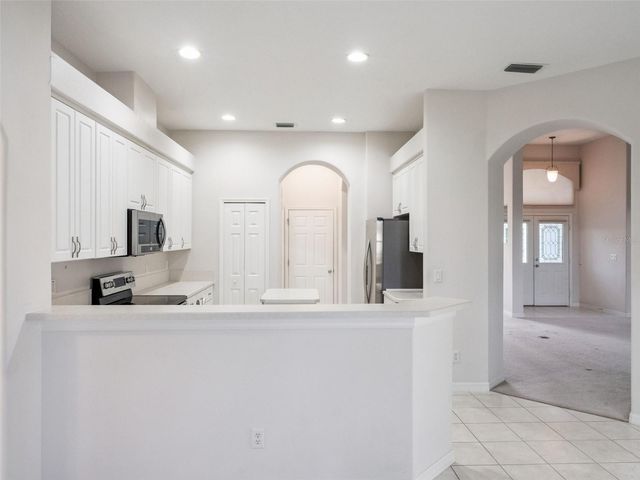 20806 QUEEN ALEXANDRA DRIVE, Leesburg, FL 34748