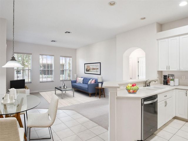 20806 QUEEN ALEXANDRA DRIVE, Leesburg, FL 34748