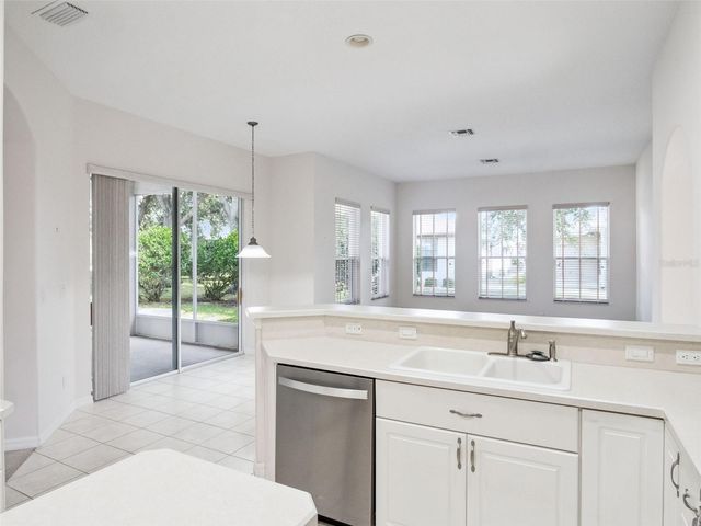 20806 QUEEN ALEXANDRA DRIVE, Leesburg, FL 34748