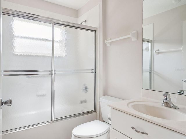 20806 QUEEN ALEXANDRA DRIVE, Leesburg, FL 34748