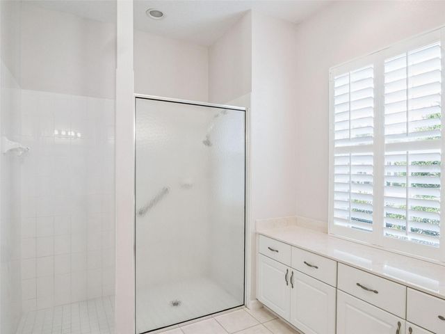 20806 QUEEN ALEXANDRA DRIVE, Leesburg, FL 34748