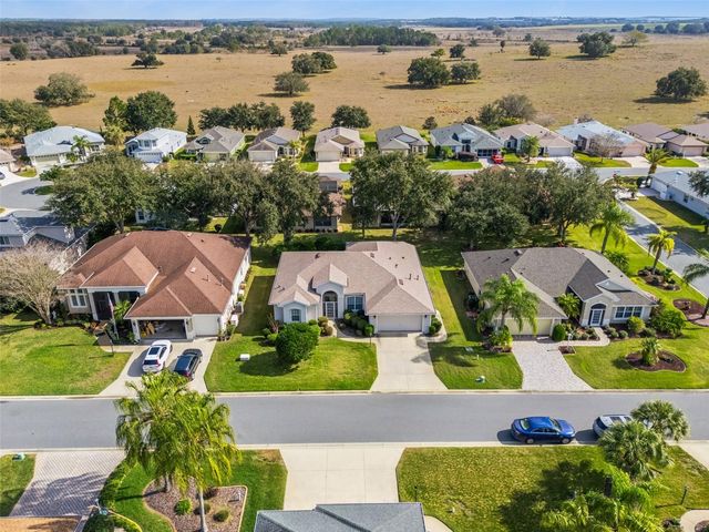 20806 QUEEN ALEXANDRA DRIVE, Leesburg, FL 34748