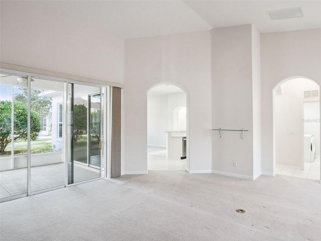 20806 QUEEN ALEXANDRA DRIVE, Leesburg, FL 34748