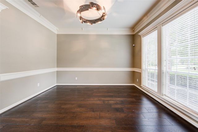 11 E Wedgemere Circle, The Woodlands, TX 77381