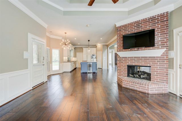 11 E Wedgemere Circle, The Woodlands, TX 77381