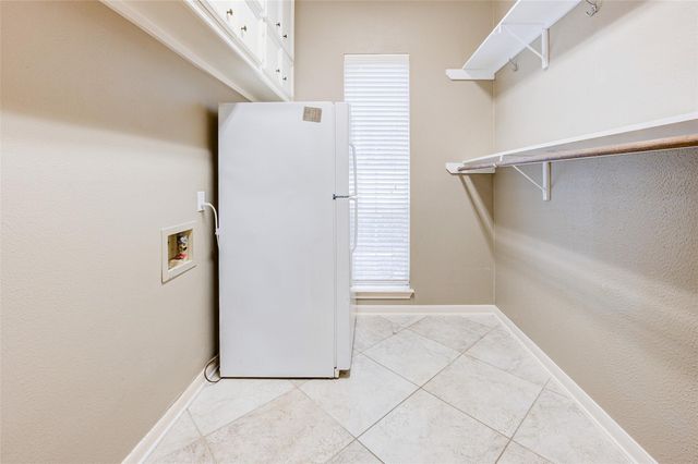 11 E Wedgemere Circle, The Woodlands, TX 77381