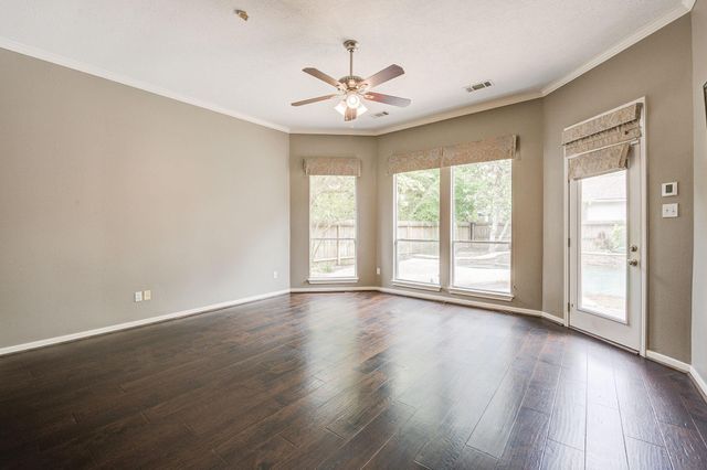 11 E Wedgemere Circle, The Woodlands, TX 77381
