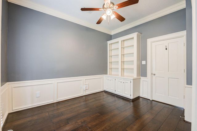 11 E Wedgemere Circle, The Woodlands, TX 77381