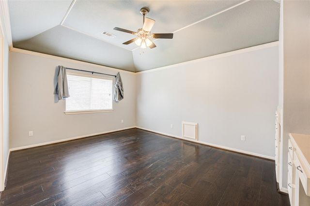 11 E Wedgemere Circle, The Woodlands, TX 77381