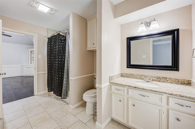 11 E Wedgemere Circle, The Woodlands, TX 77381