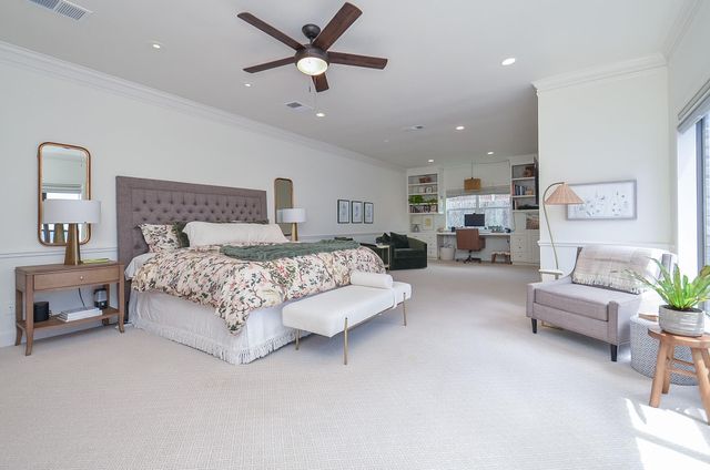 987 S Post Oak Lane, Houston, TX 77056