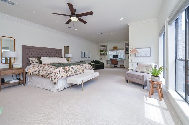 987 S Post Oak Lane, Houston, TX 77056