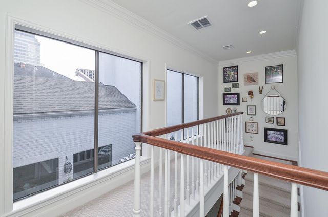 987 S Post Oak Lane, Houston, TX 77056