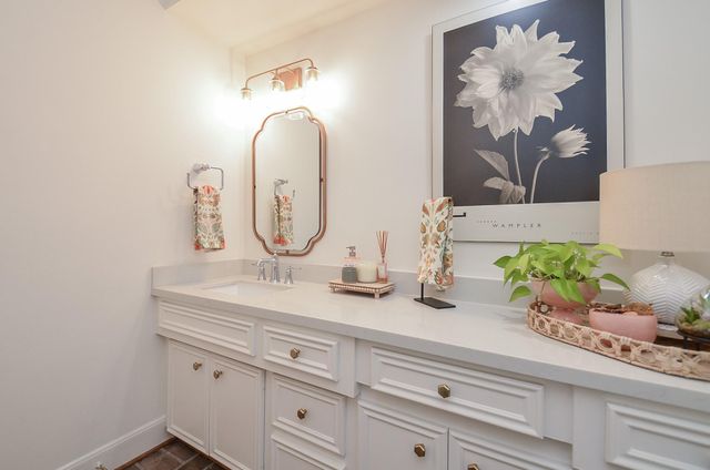 987 S Post Oak Lane, Houston, TX 77056