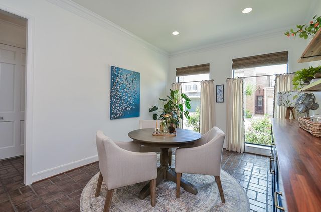 987 S Post Oak Lane, Houston, TX 77056