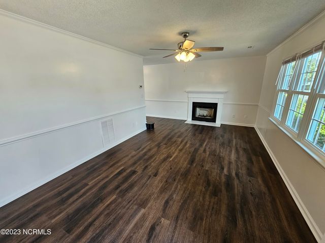 3811 Sterling Pointe Drive X-10, Winterville, NC 28590