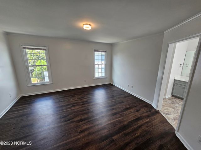 3811 Sterling Pointe Drive X-10, Winterville, NC 28590