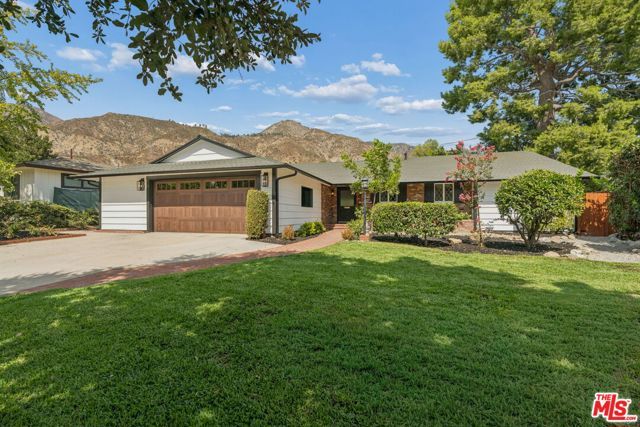 1920 N Altadena Drive, Pasadena, CA 91107