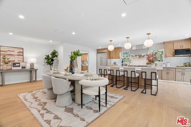 1920 N Altadena Drive, Pasadena, CA 91107