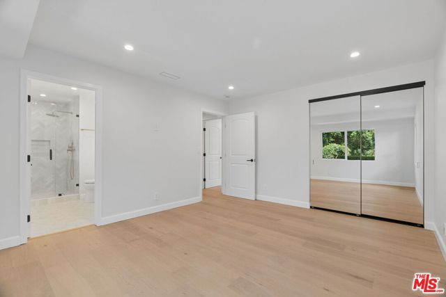 1920 N Altadena Drive, Pasadena, CA 91107