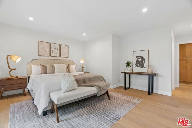 1920 N Altadena Drive, Pasadena, CA 91107